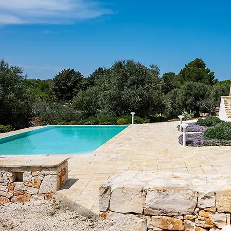 فندق مبيت وإفطار Relais Trulli Le Icone 4*