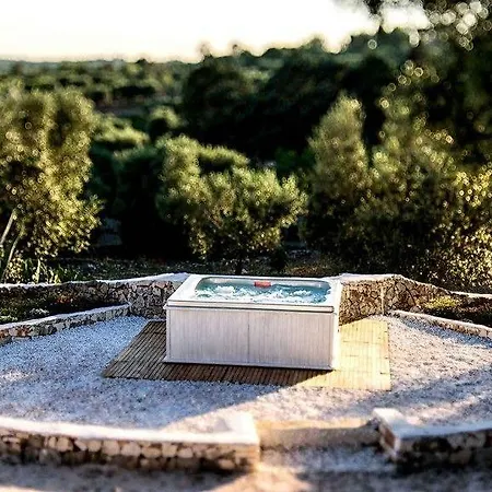 Relais Trulli Le Icone 4* أوستوني