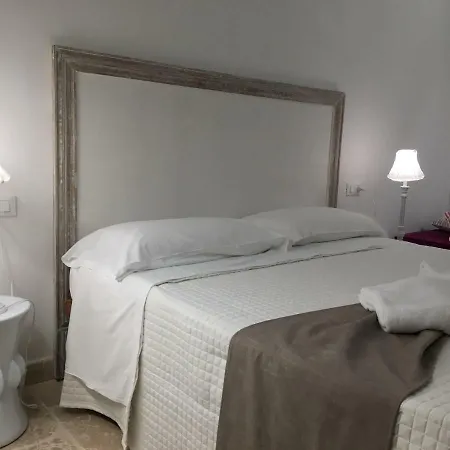 Relais Trulli Le Icone فندق مبيت وإفطار أوستوني