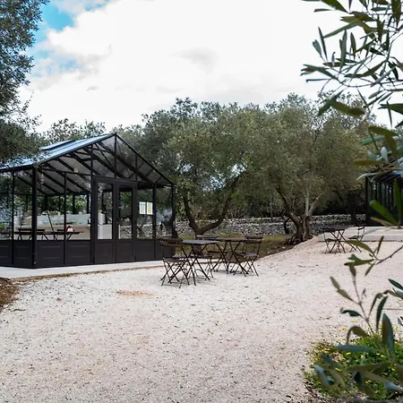 Bed & Breakfast Relais Trulli Le Icone 3*