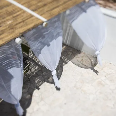 Bed & Breakfast Relais Trulli Le Icone 4*