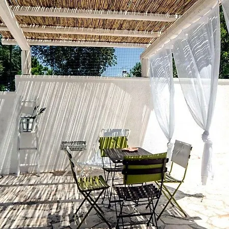 Trulli Le Icone 4* Ostuni