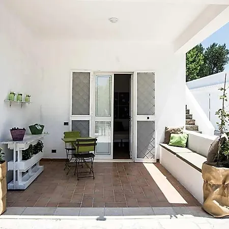Relais Trulli Le Icone Bed & Breakfast Ostuni