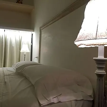 Relais Trulli Le Icone Bed & Breakfast Ostuni